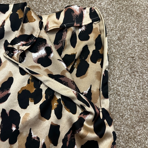 Missguided Petite US 0 Satin Leopard Print Ruched Frills Mini Skirt - Picture 7 of 8